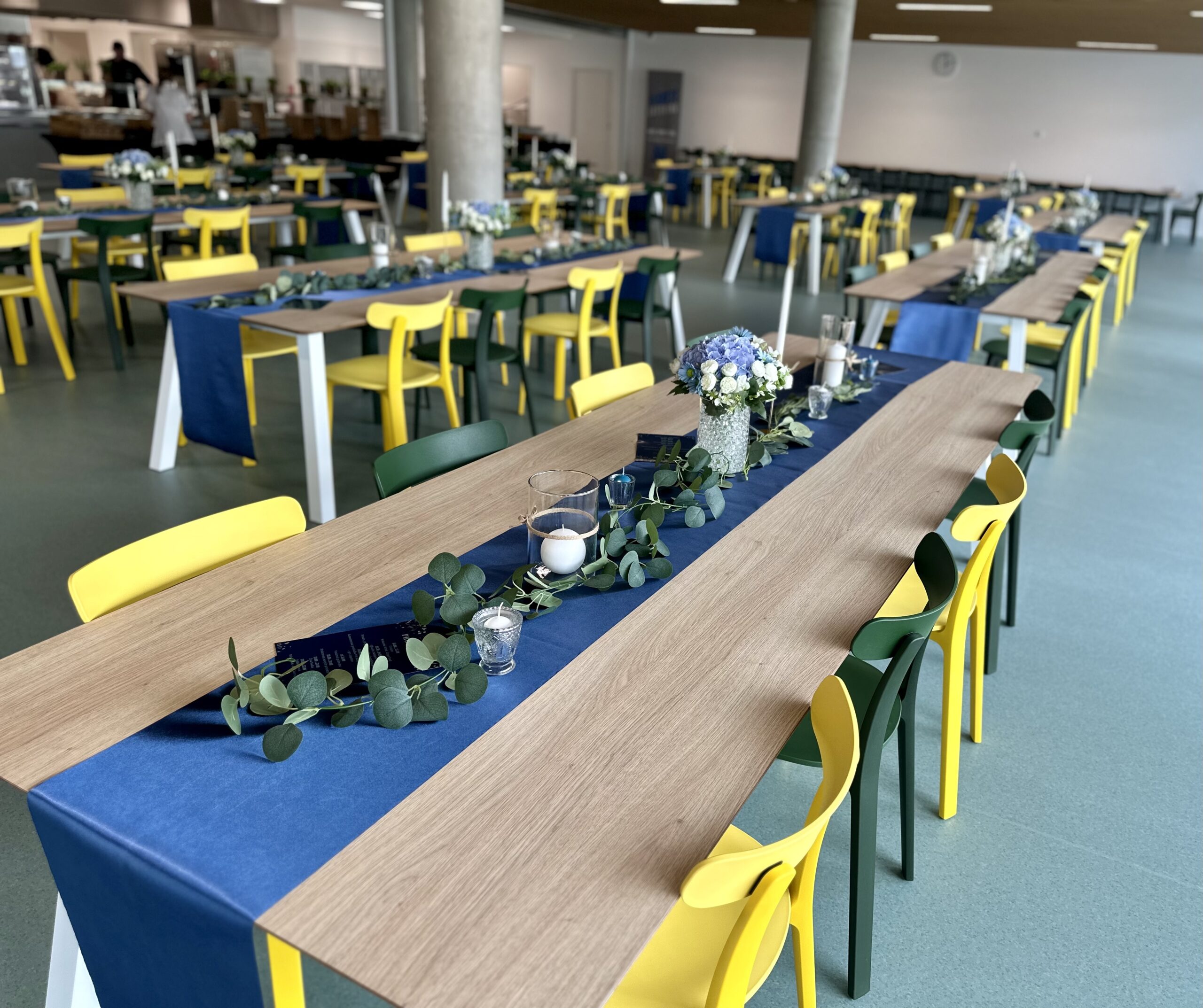 32CD2D86-EB3A-4054-BEC6-292EE823B663